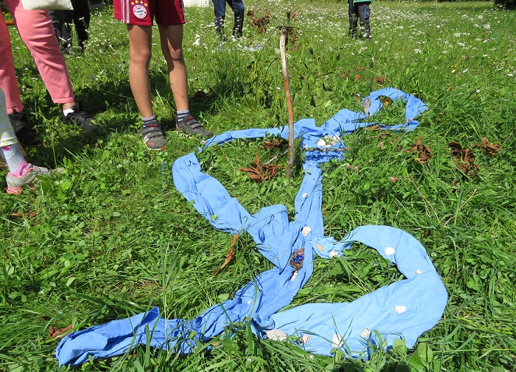 Baut euch euren Traumfluss: Aktion beim Enkel-Großeltern-Tag