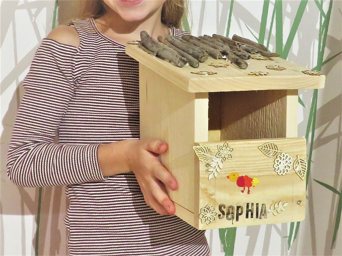 Wir bauen einen schönen Nistkasten für Halbhöhlenbrüter wie das Rotkehlchen. (Foto: Naturium am Inn) Wir bauen einen schönen Nistkasten für Halbhöhlenbrüter wie das Rotkehlchen. (Foto: Naturium am Inn)